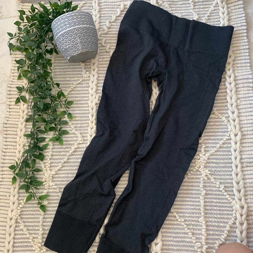 Lululemon thick leggings size 8